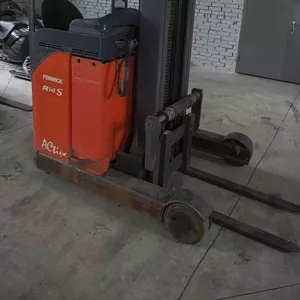 Штабелер Linde R14