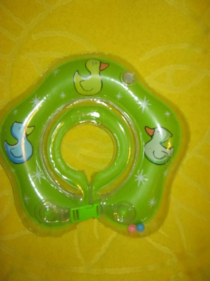 Продам новый надувной круг-воротник на шею для купания младенцев 8