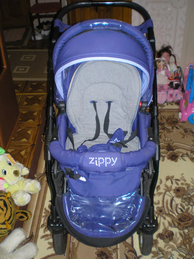 Продам каляску Zippy Tutis  3