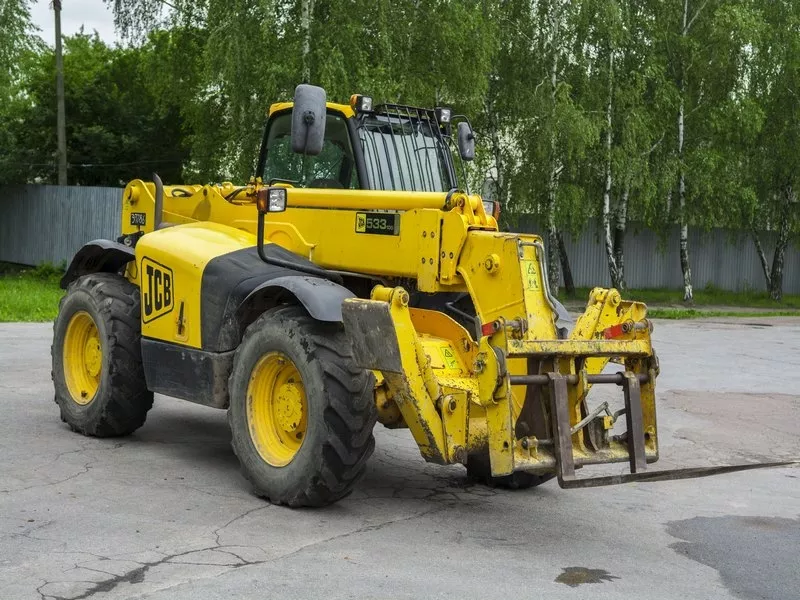 Телескопический погрузчик JCB 533-105 3