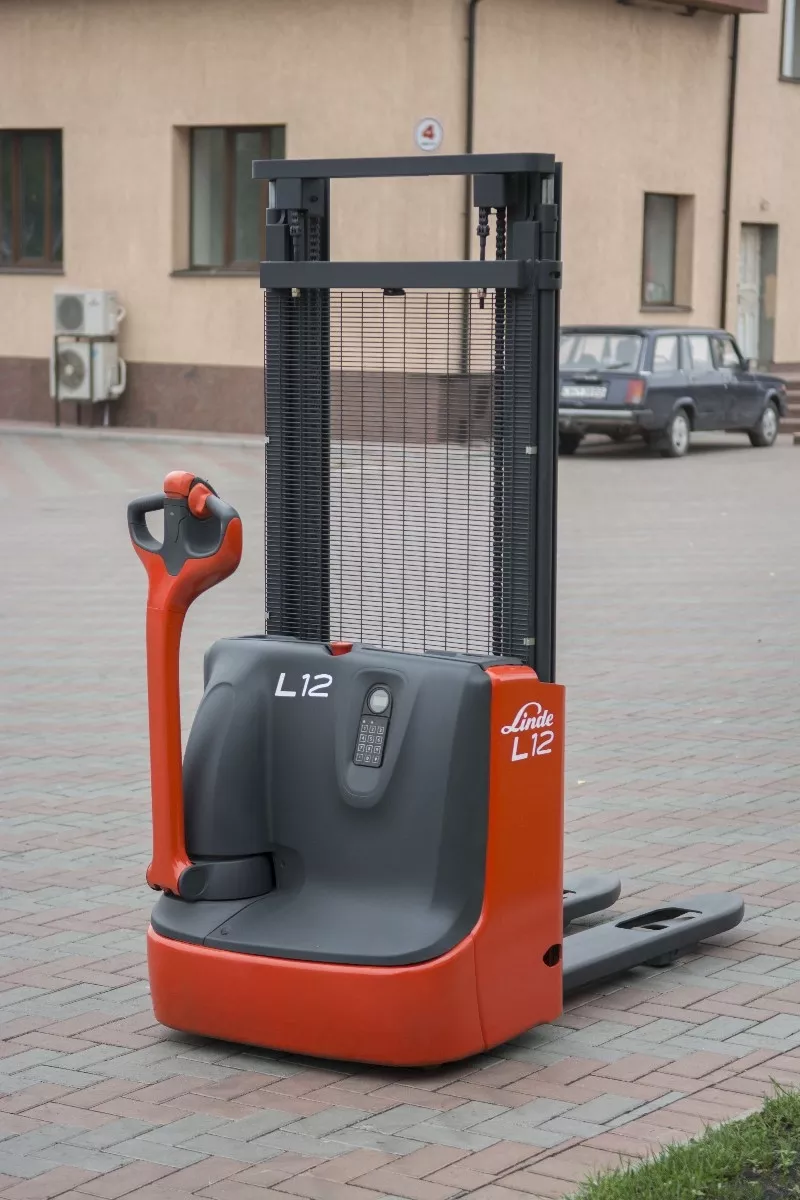 Штабелер электрический Linde L 12-711 3