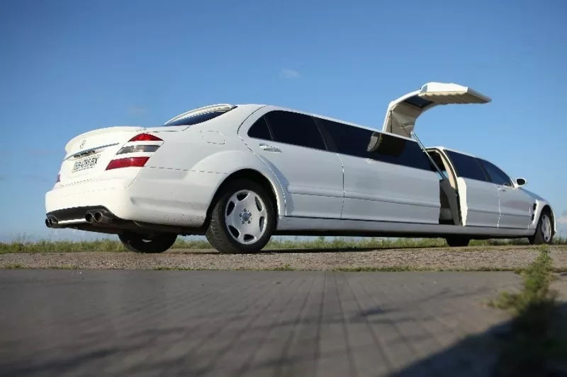 Mercedes W221 AMG аренда лимузина в Житомире 3