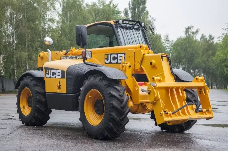 Телескопический погрузчик б/у JCB 535-95