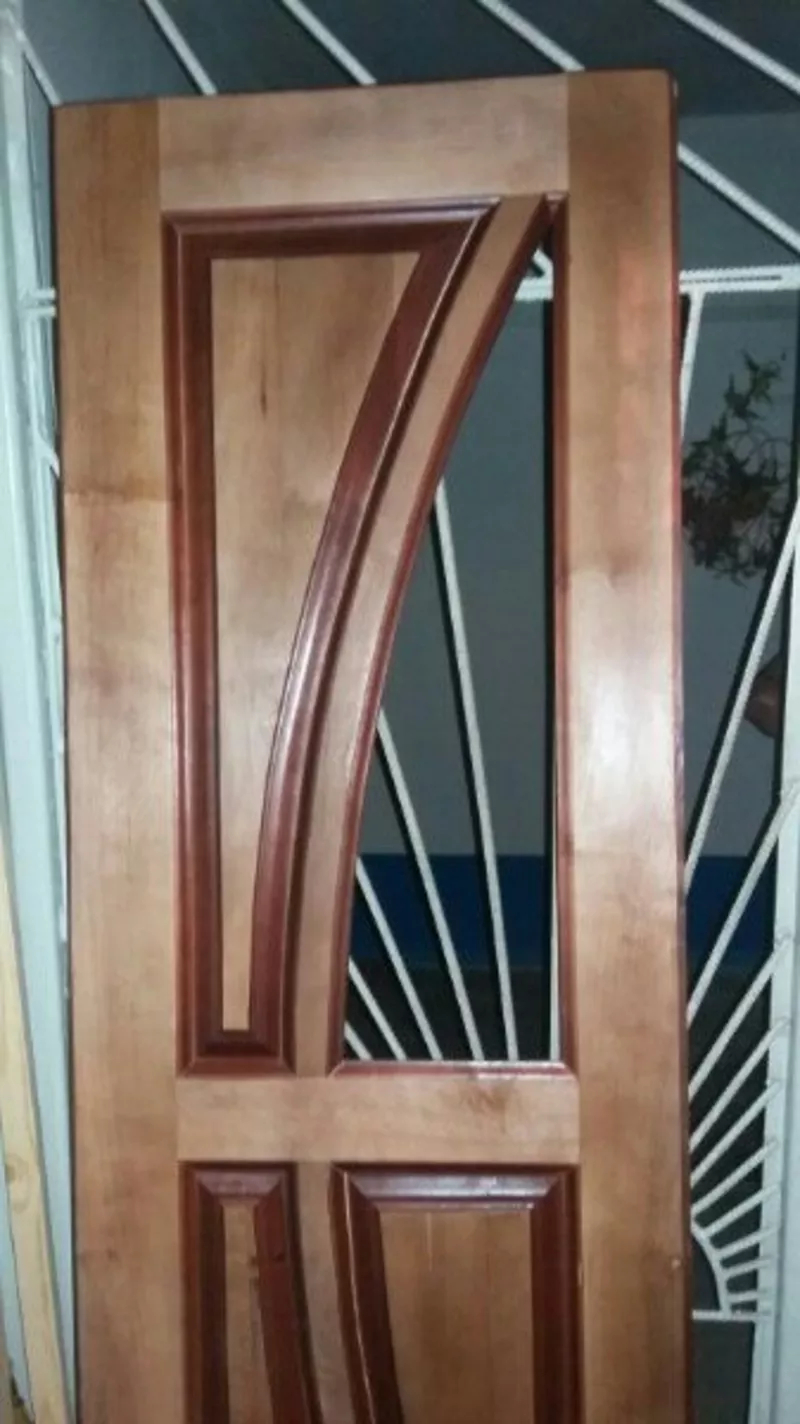 Продам Двери деревянные 4