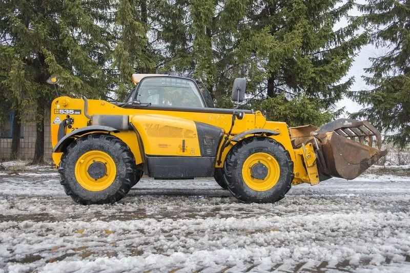 Дизельный телескопический  погрузчик  JCB   535-95 