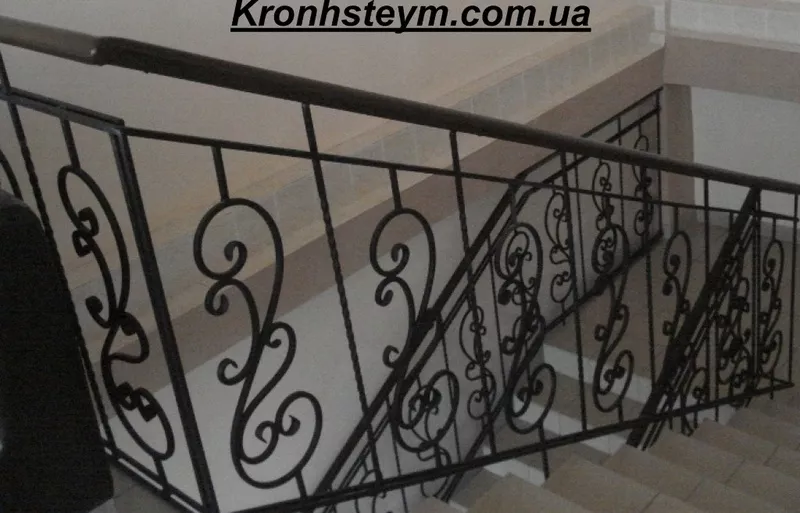 перила для внутренних и внешних лестниц  в Коростене