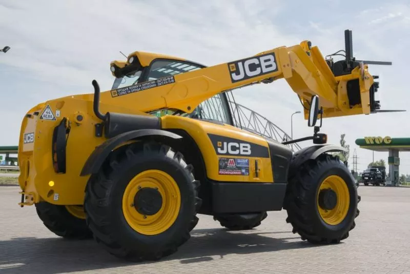 Tелескопический погрузчик б/у JCB   JCB 531-70 2