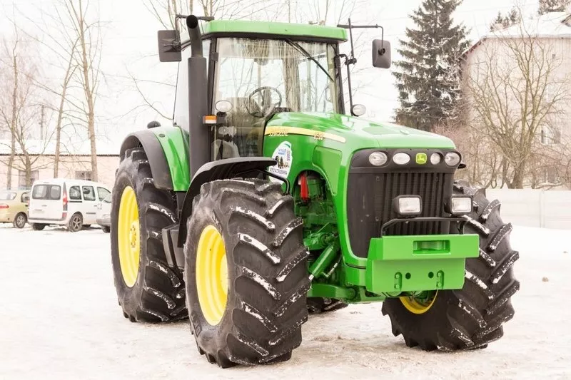 Колёсный трактор John Deere 8520 3