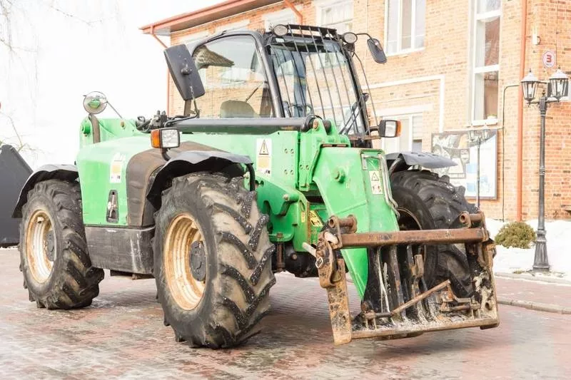 Дизельный телескопический погрузчик б/у JCB 535-95