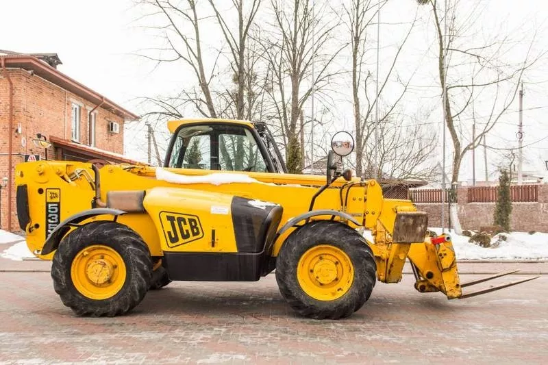 Дизельный телескопический погрузчик б / у JCB 535-125 2