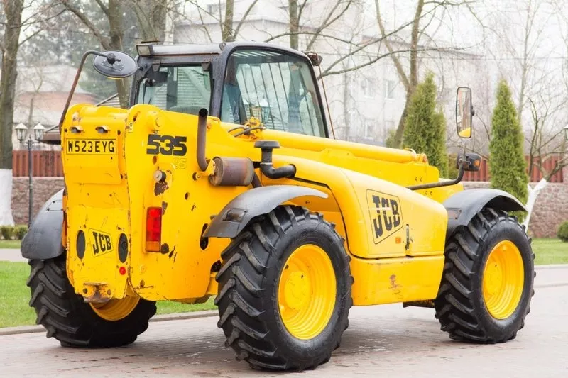 Дизельный  погрузчик б/у JCB 535 2