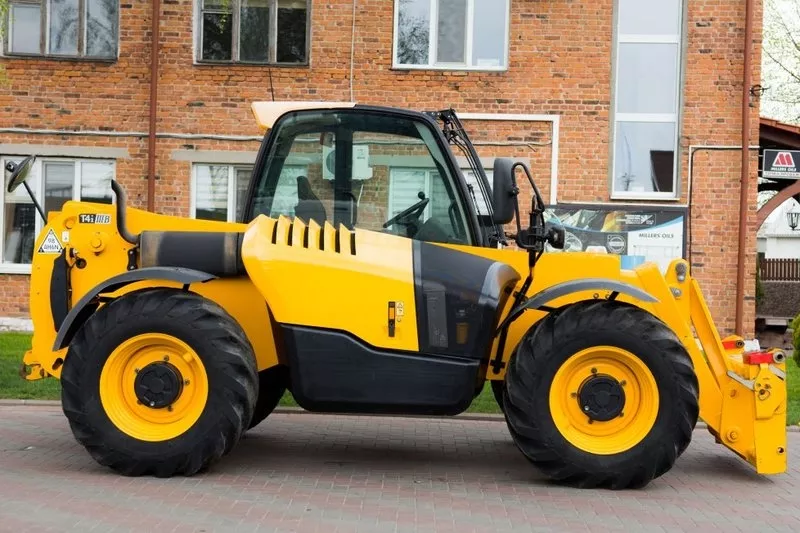 Дизельный телескопический погрузчик JCB 531-70