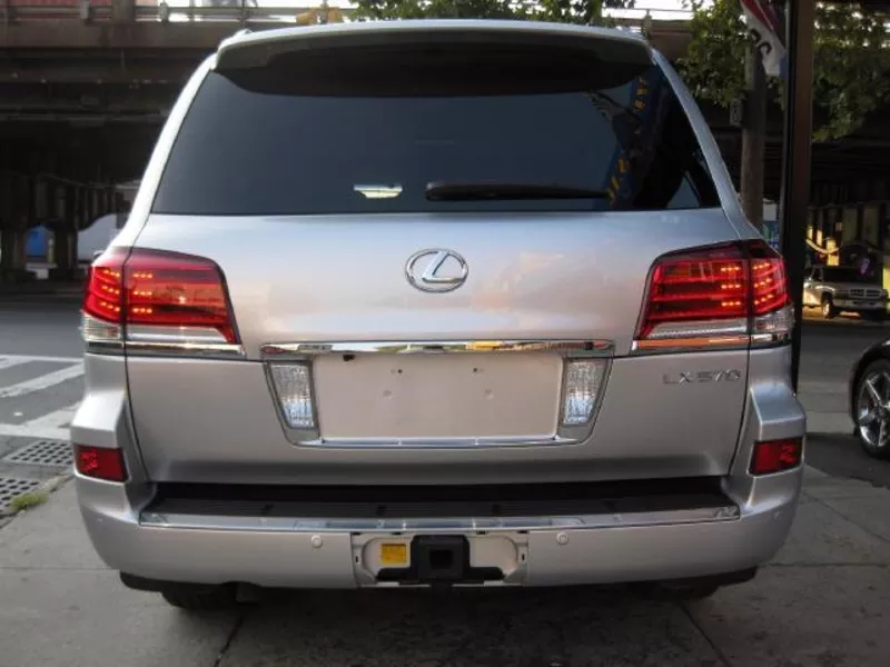 personal owner 2014 Lexus 570 silver 3